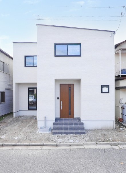 やさしい木目が映える、上品なナチュラルスタイルのお家